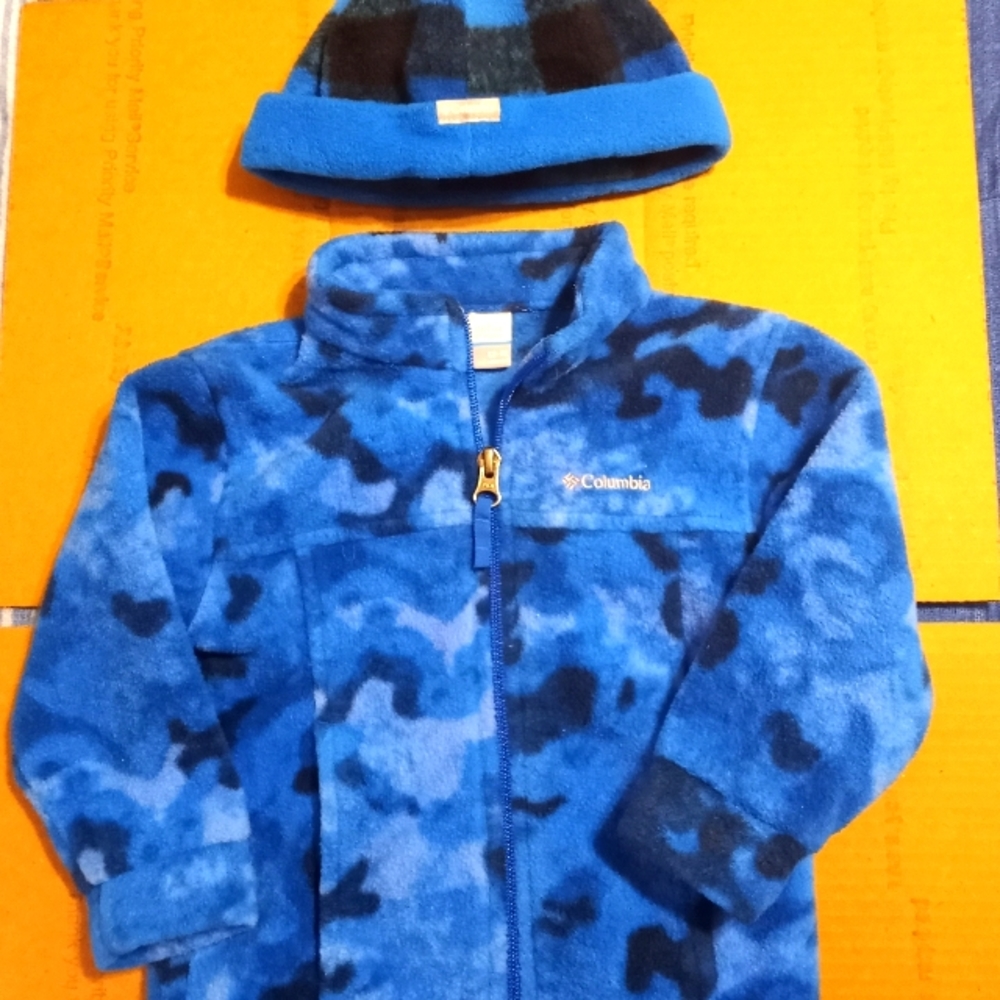 Columbia Fleece With Snow Hat